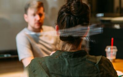 Inglês para reuniões: como participar sem depender de frases decoradas